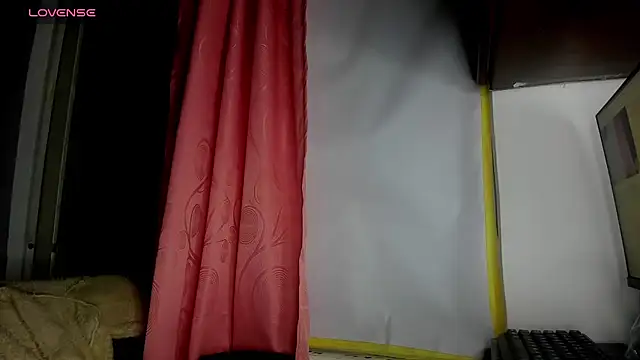 Snapshot of Nenita_Hot_ chatting on October 15, 1:06 am Nenita Hot  online show from October 15, 1:06 am