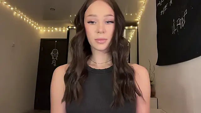 ur molly online show from March 30, 12:06 pm