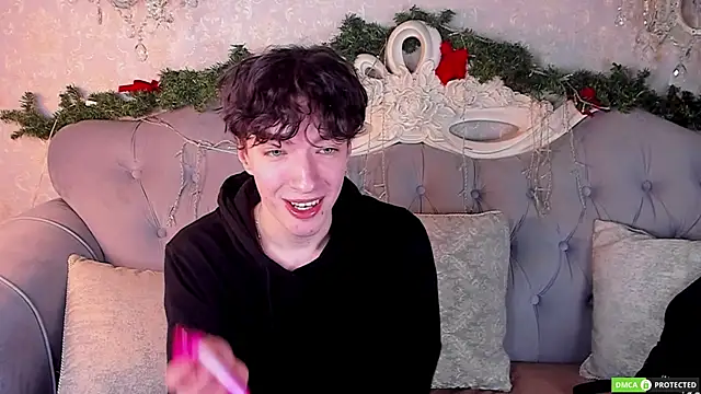 TrevorBenson online show from January 8, 3:53 am