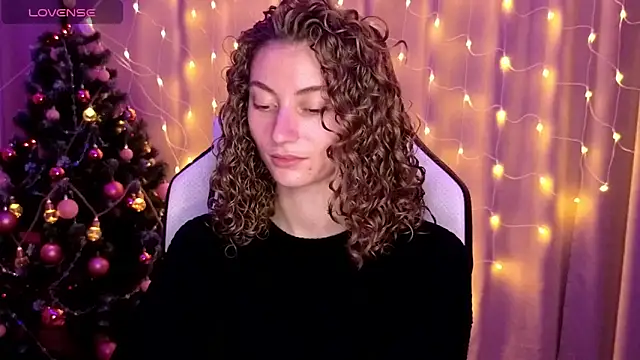 lady curls online show from December 30, 10:45 pm