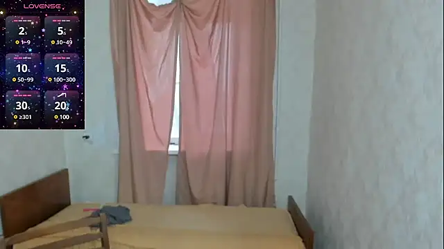 Snapshot of elis_gabbi chatting on February 9, 12:49 am elis gabbi online show from February 9, 12:49 am