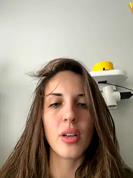 AmiLavs online show from November 25, 9:42 am