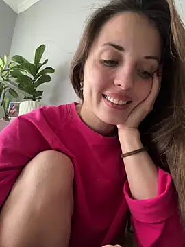 AmiLavs online show from December 16, 11:04 am