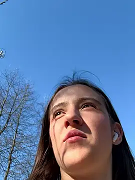 Snapshot of EmilyWi_ chatting on March 20, 1:59 pm EmilyWi  online show from March 20, 1:59 pm