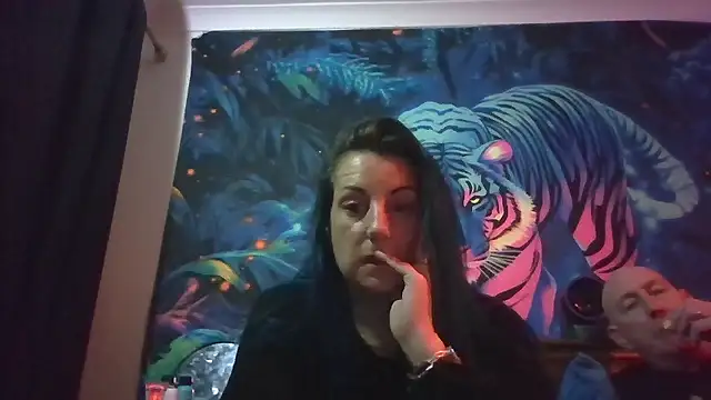 tattoomilf86 online show from January 13, 8:25 pm