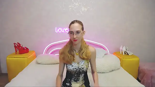 KlaryBrait online show from January 24, 10:21 am