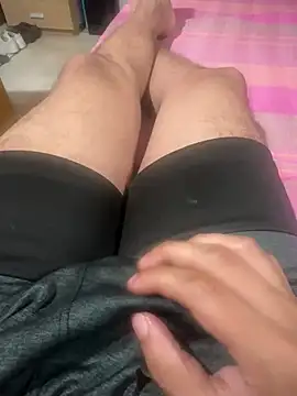 Snapshot of sonug0912 chatting on March 18, 8:47 am sonug0912 online show from March 18, 8:47 am