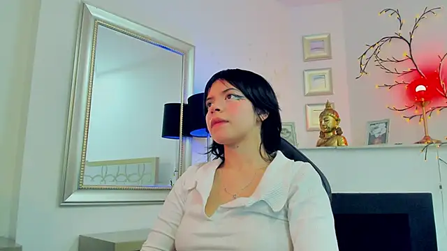 NattashaHotson online show from January 8, 10:15 am