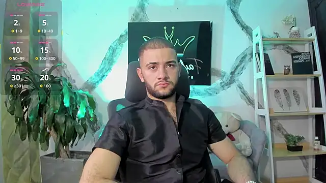 Snapshot of MaximusDick1_ chatting on February 4, 12:00 pm MaximusDick1 online show from February 4, 12:00 pm