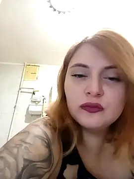 Snapshot of SckayilaGray chatting on December 22, 6:26 pm SckayilaGray online show from December 22, 6:26 pm