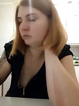 Snapshot of SckayilaGray chatting on March 16, 4:12 pm SckayilaGray online show from March 16, 4:12 pm