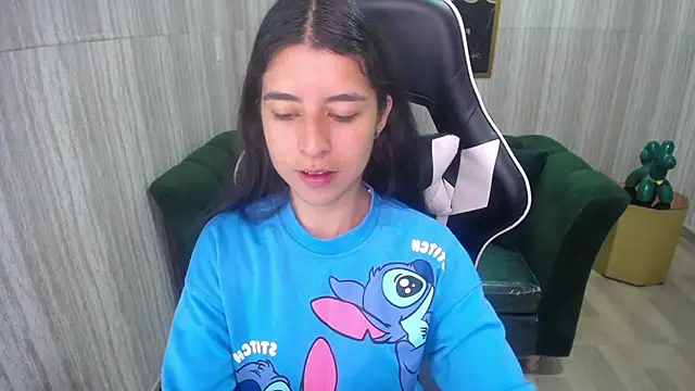 Snapshot of Bela_t_ chatting on December 20, 4:25 pm Bela t online show from December 20, 4:25 pm