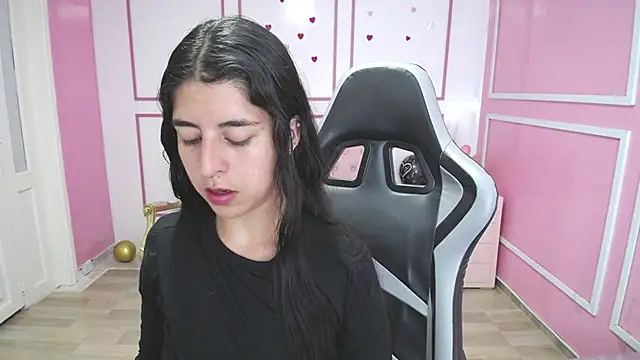 Snapshot of Bela_t_ chatting on January 22, 4:33 pm Bela t online show from January 22, 4:33 pm