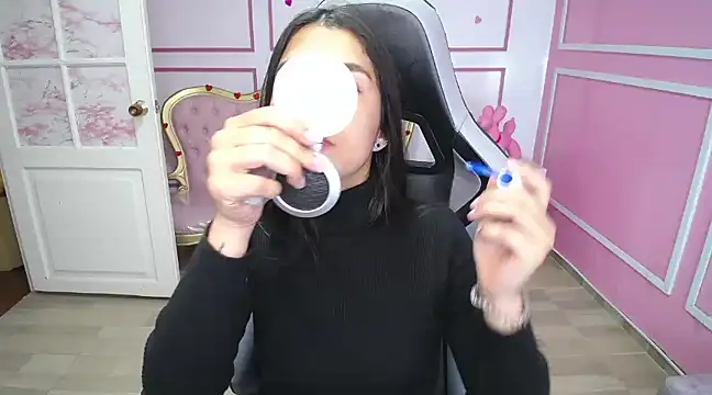 Snapshot of Bela_t_ chatting on February 4, 4:29 pm Bela t online show from February 4, 4:29 pm