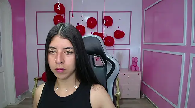 Snapshot of Bela_t_ chatting on February 18, 4:26 pm Bela t online show from February 18, 4:26 pm