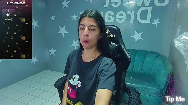 Snapshot of Bela_t_ chatting on March 8, 5:07 am Bela t online show from March 8, 5:07 am