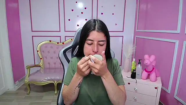 Snapshot of Bela_t_ chatting on March 15, 4:43 pm Bela t online show from March 15, 4:43 pm