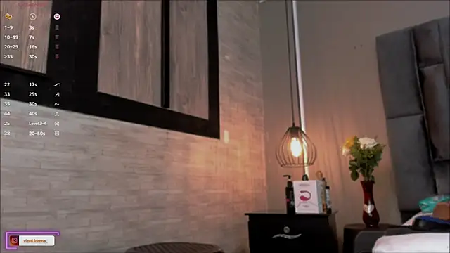 Snapshot of Lorena_Vieira_ chatting on February 18, 2:59 am Lorena Vieira  online show from February 18, 2:59 am