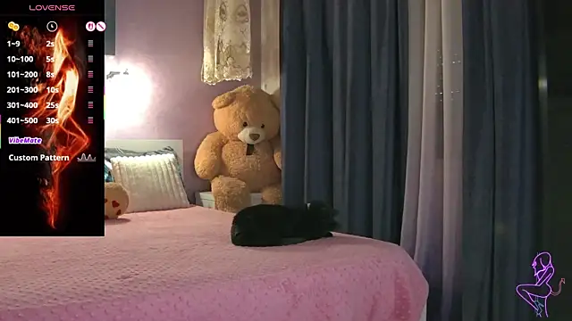 EvelynAisha online show from January 12, 2:44 pm