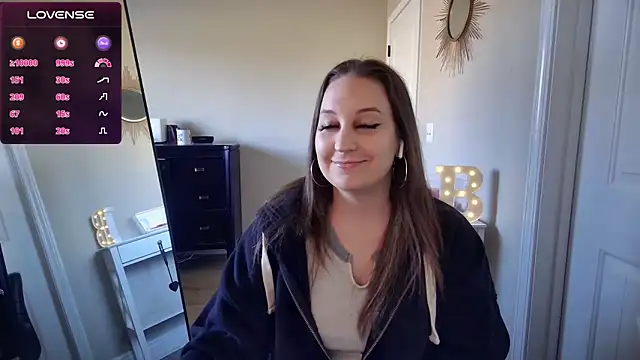 Brooklyn Bee online show from December 11, 8:28 pm