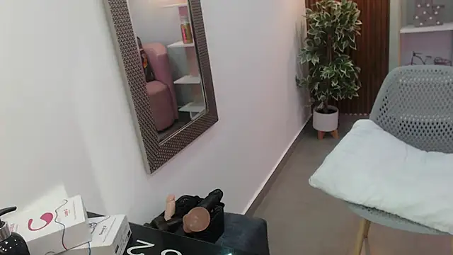 Dalila Sky online show from March 25, 6:03 pm