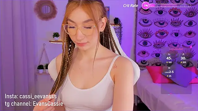Snapshot of Cassie_Ice chatting on March 6, 3:35 am Cassie Ice online show from March 6, 3:35 am