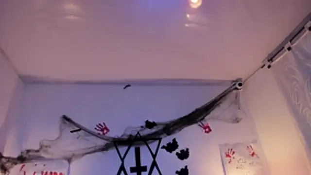 LunaSmitt online show from October 16, 11:55 am