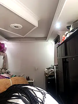 Snapshot of devi_black13_ chatting on March 18, 3:31 pm devi black13  online show from March 18, 3:31 pm