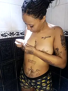 Snapshot of devi_black13_ chatting on March 21, 9:34 pm devi black13  online show from March 21, 9:34 pm