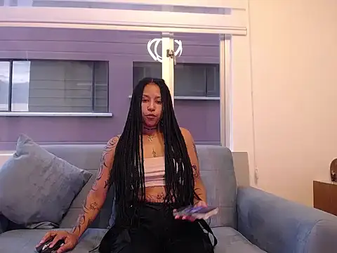 Snapshot of devi_black13_ chatting on October 15, 10:43 pm devi black13  online show from October 15, 10:43 pm