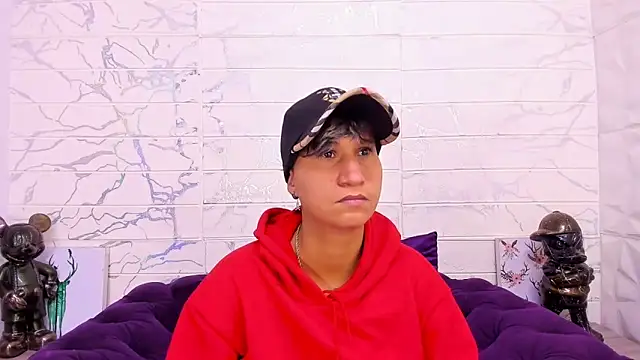 Im Milan Rs online show from February 18, 3:21 am