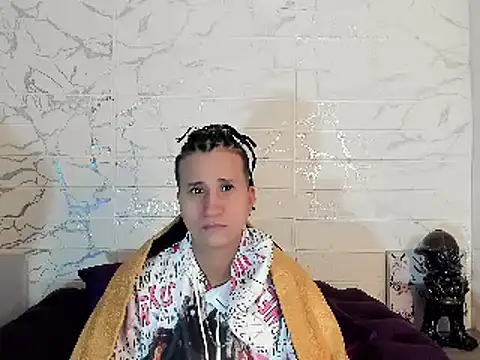 Im Milan Rs online show from February 28, 7:15 am