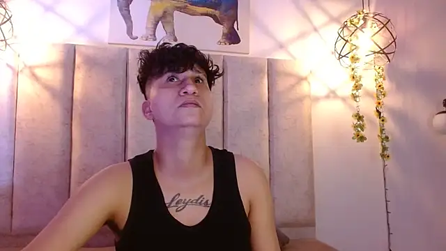 Im Milan Rs online show from October 10, 4:00 am