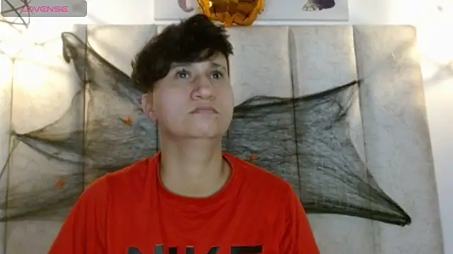 Im Milan Rs online show from October 17, 4:15 am