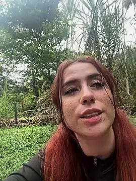 Snapshot of HannaSmiith chatting on March 6, 4:49 pm HannaSmiith online show from March 6, 4:49 pm