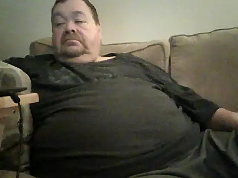 Snapshot of hitman_35 chatting on November 29, 4:37 am hitman 35 online show from November 29, 4:37 am