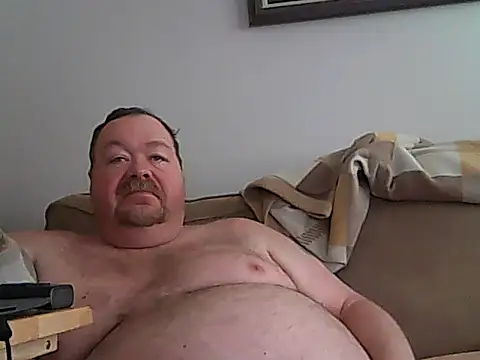 Snapshot of hitman_35 chatting on February 21, 5:03 pm hitman 35 online show from February 21, 5:03 pm