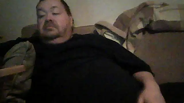 Snapshot of hitman_35 chatting on February 25, 8:02 am hitman 35 online show from February 25, 8:02 am