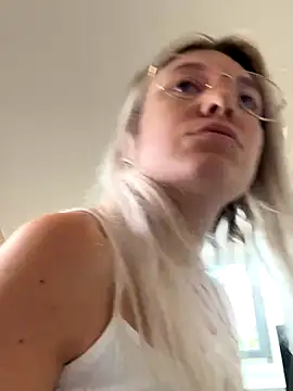 carlaaa online show from September 11, 8:36 am