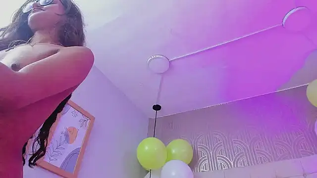 Lilith Vera online show from March 20, 1:35 am