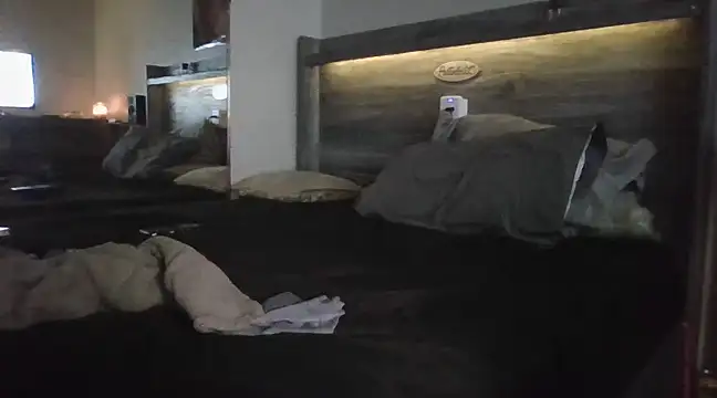 Edward LongCock online show from January 15, 11:21 am