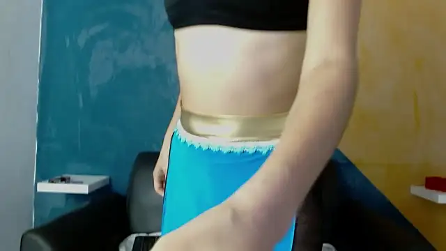 Snapshot of Ambar_Roux_ chatting on January 9, 7:08 pm Ambar Roux  online show from January 9, 7:08 pm
