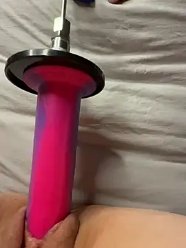 luisa1 online show from March 8, 10:56 pm