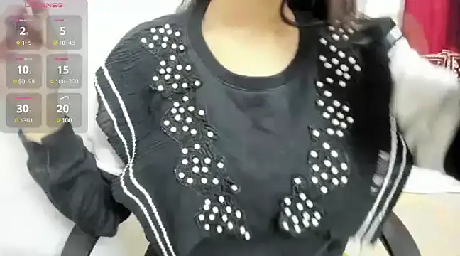 Snapshot of Reika_01 chatting on February 12, 9:10 am Reika 01 online show from February 12, 9:10 am