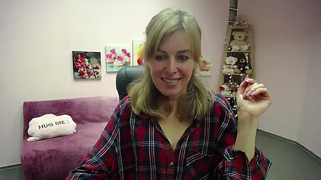 Hot Milady online show from October 2, 7:26 am