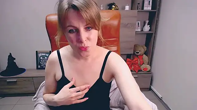 Hot Milady online show from April 1, 7:53 am