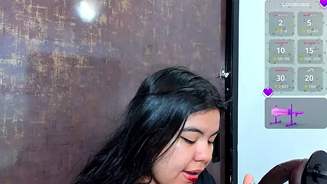 klhoe boobs online show from November 14, 4:00 am