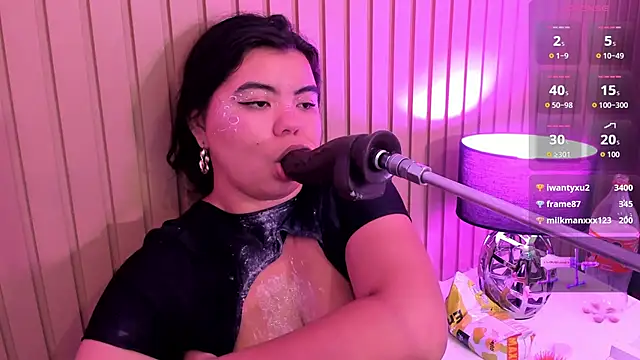 klhoe boobs online show from February 27, 8:47 am