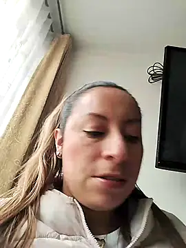 Snapshot of Katalina_S3xy chatting on March 12, 12:57 pm Katalina S3xy online show from March 12, 12:57 pm