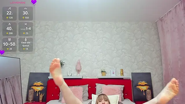 KattyPeachX online show from October 7, 1:14 am